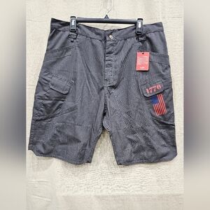 hyfol 1776 Tactical Multi Pockets Performance Gray Cargo Shorts Size LG NWT